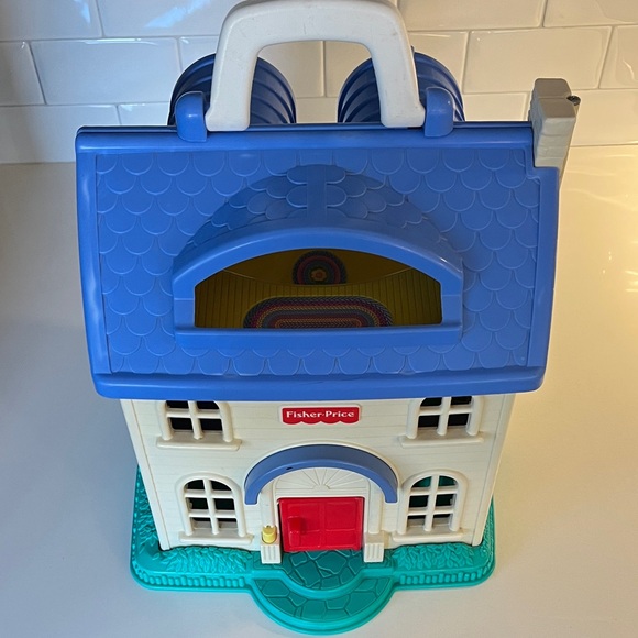 Fisher-Price LIttle People Dollhouse with people and accessories, 1996-97 model - Picture 6 of 15